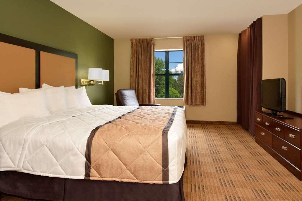Extended Stay America Suites - Bloomington - Normal Room photo