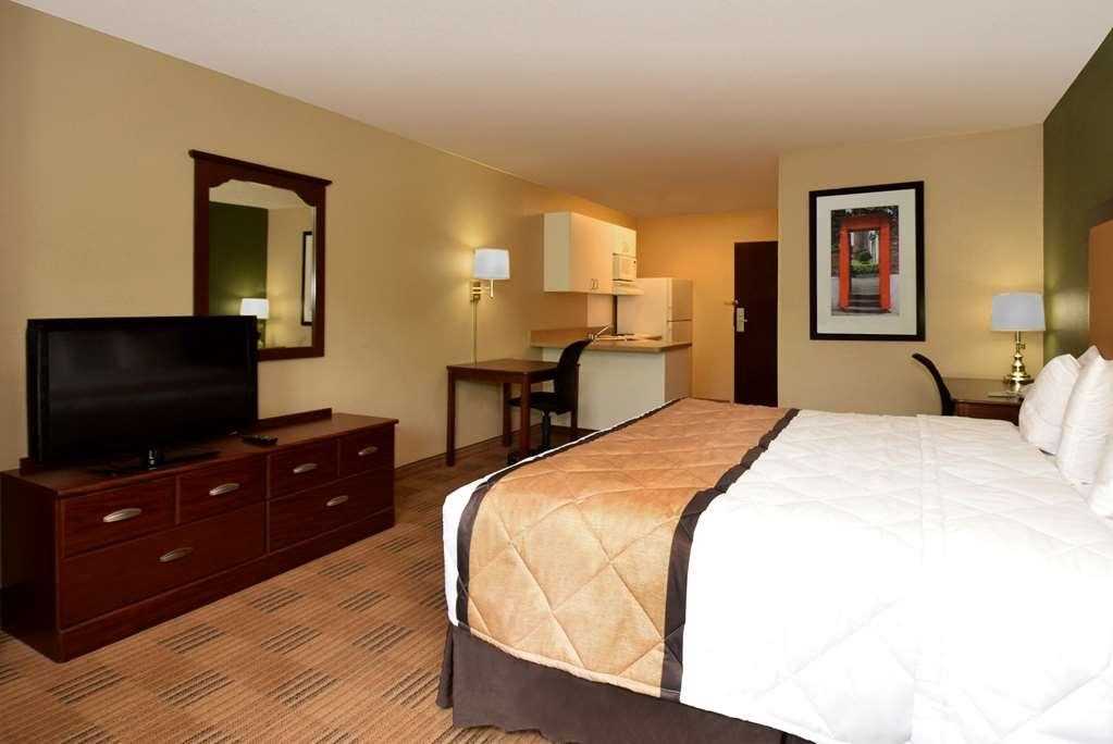 Extended Stay America Suites - Bloomington - Normal Room photo