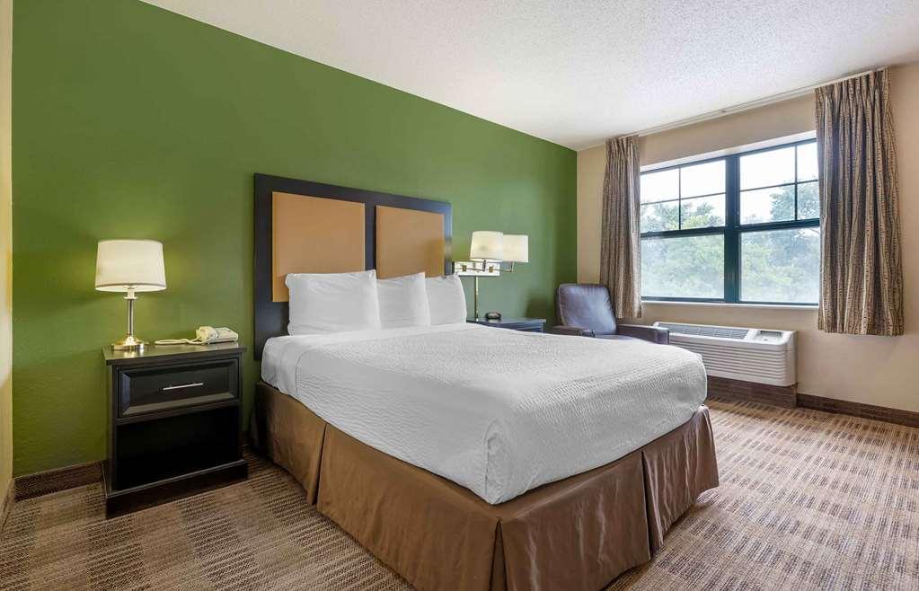 Extended Stay America Suites - Bloomington - Normal Room photo